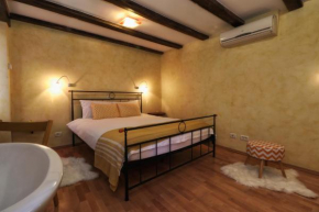 Отель Villa Montalbano apartment  Ровинь
